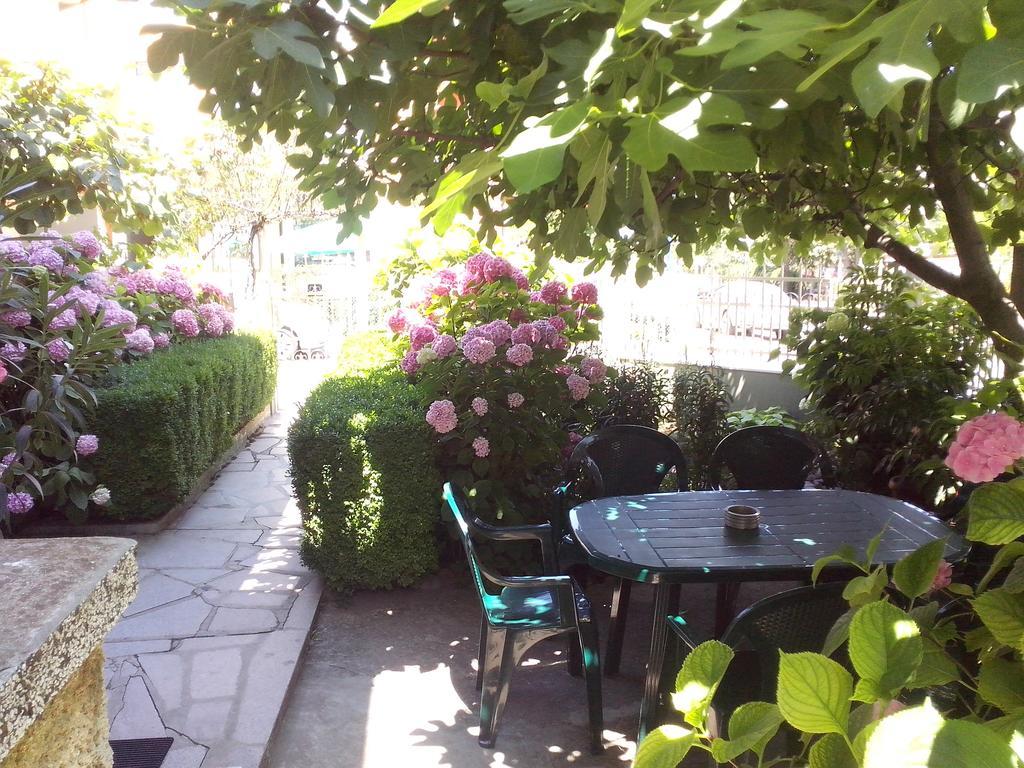 Guest House Krasi Chernomorets Eksteriør billede