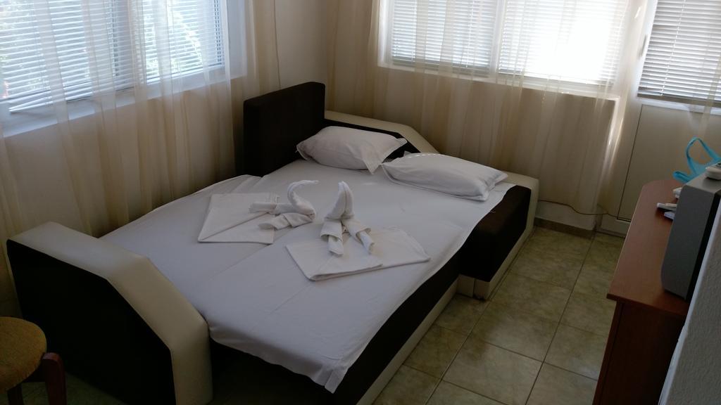 Guest House Krasi Chernomorets Eksteriør billede
