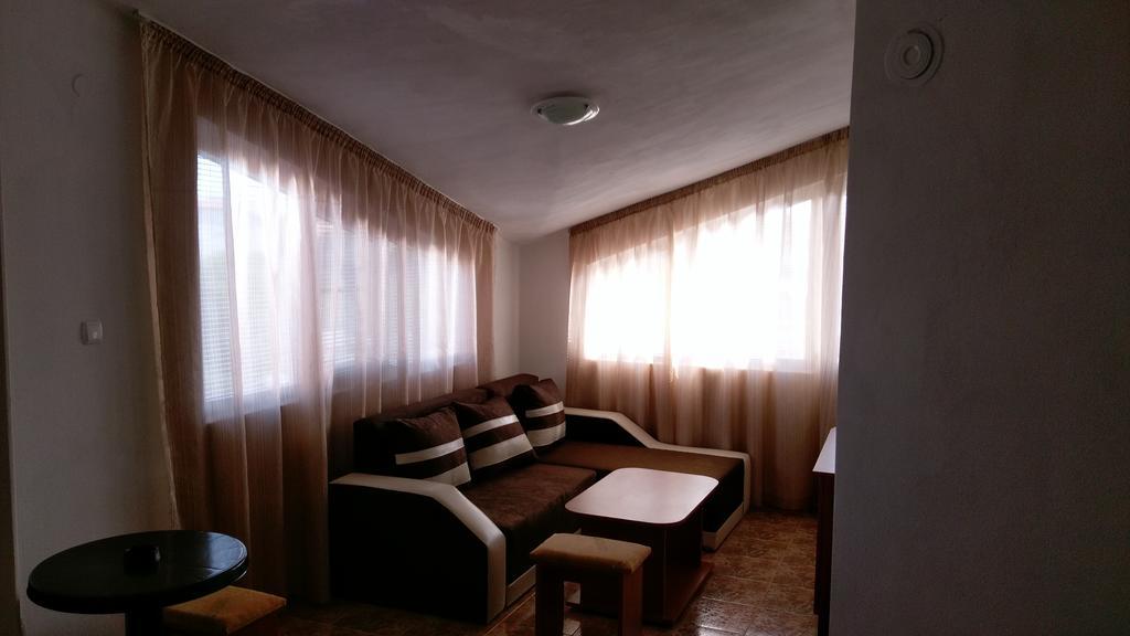 Guest House Krasi Chernomorets Eksteriør billede